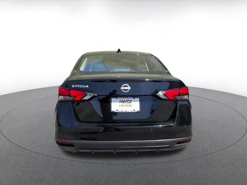 Used 2025 Nissan Versa SV image 12