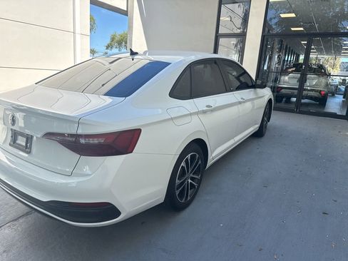 Used 2024 Volkswagen Jetta Sport FWD image 3