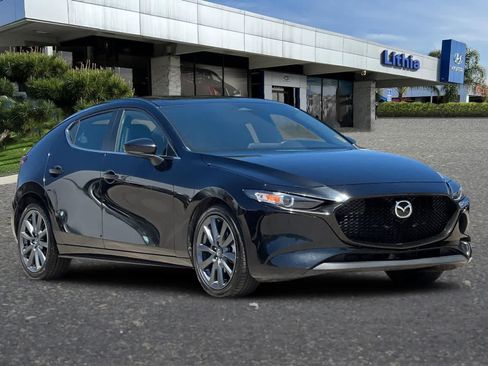 Used 2024 MAZDA MAZDA3 s FWD image 10