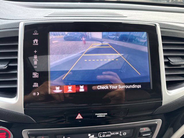 Used 2017 Honda Pilot Touring image 18