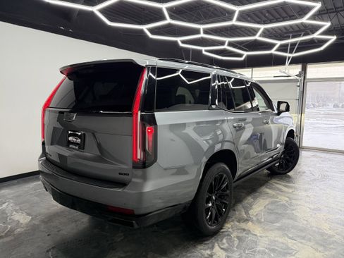 Used 2024 Cadillac Escalade Sport Platinum image 5