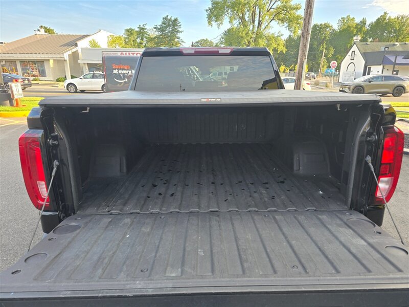 Used 2024 GMC Sierra 1500 Pro w/ Graphite Edition AWD/4WD image 17