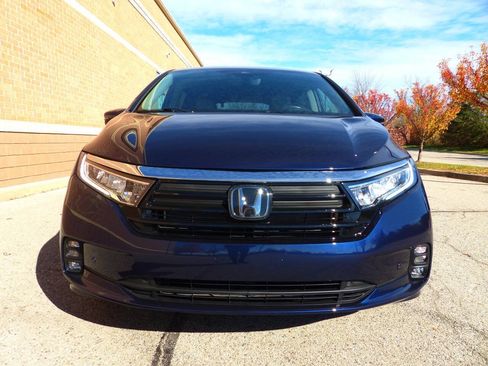Used 2023 Honda Odyssey Touring image 12