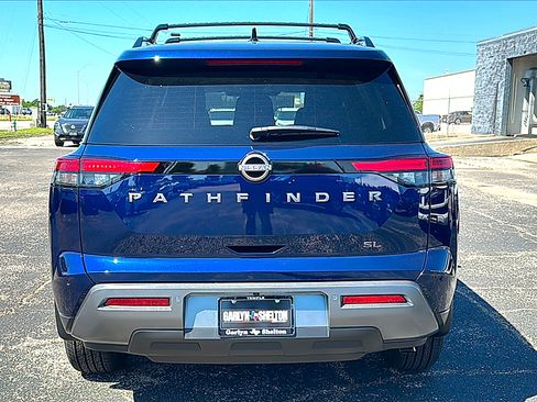 New 2026 Nissan Pathfinder SL FWD image 7