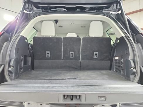 Used 2025 Ford Expedition Platinum w/ Driver's Package AWD/4WD image 48