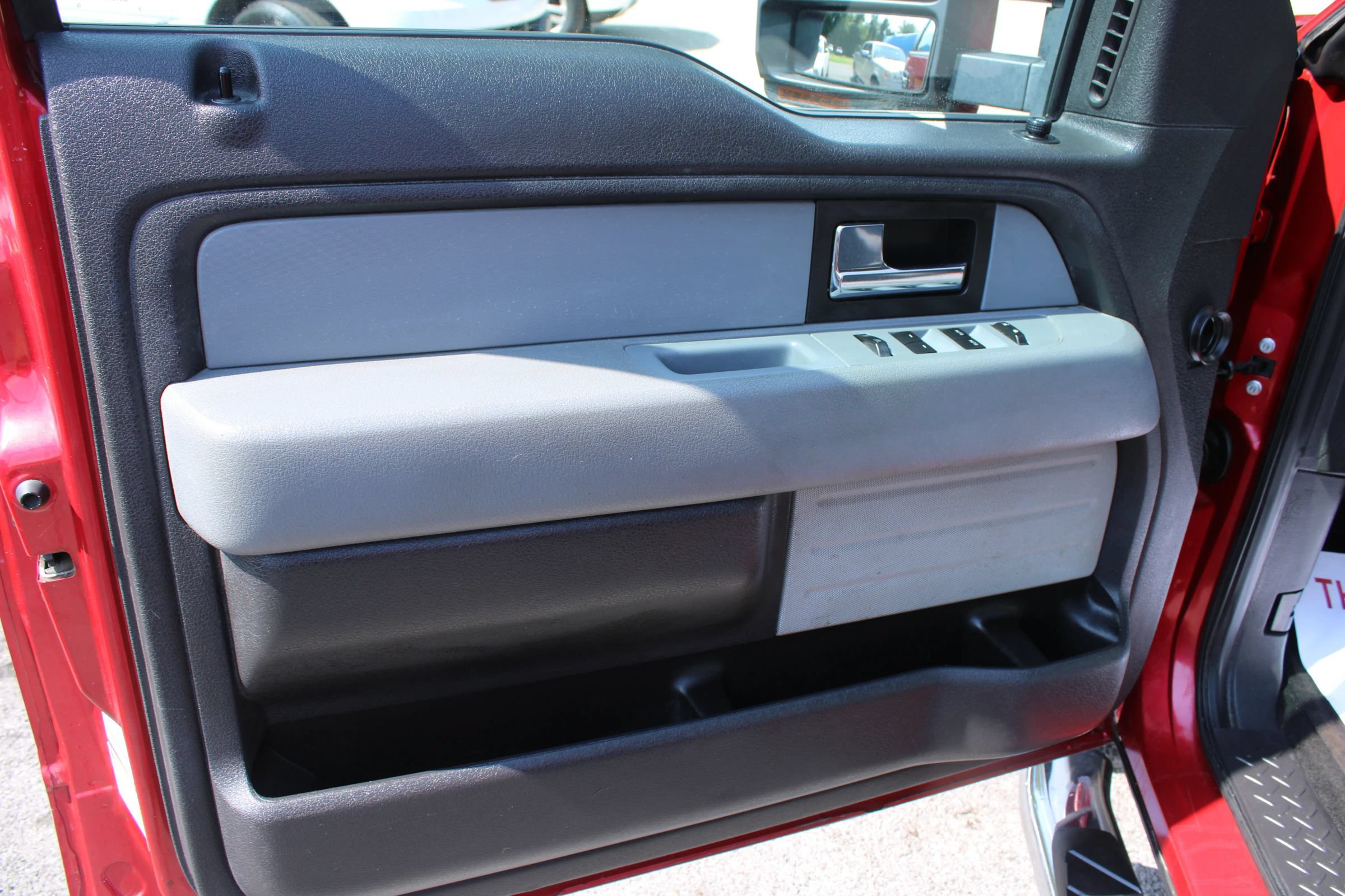 Used 2012 Ford F150 XLT w/ XLT Chrome Pkg RWD image 13