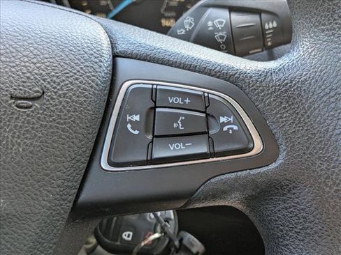 Used 2018 Ford Focus SE image 5