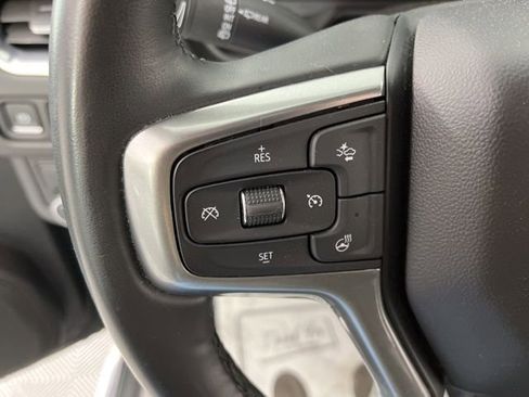 Used 2023 Chevrolet Suburban Premier image 23