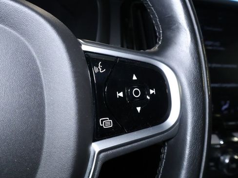 Used 2019 Volvo XC60 T8 Inscription w/ Advanced Package image 22