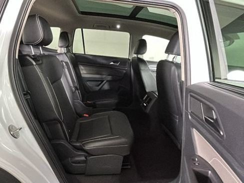 Used 2021 Volkswagen Atlas SE w/ Panoramic Sunroof Package AWD/4WD image 30
