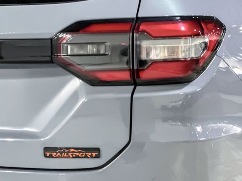 Used 2024 Honda Pilot TrailSport image 12