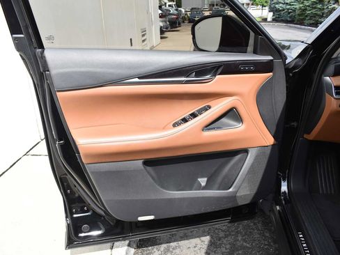 Used 2023 INFINITI QX60 Sensory w/ Vision Package AWD/4WD image 14