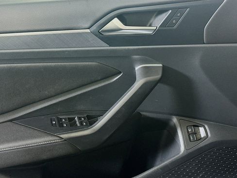 Used 2024 Volkswagen Jetta SE w/ Panoramic Sunroof Package image 15