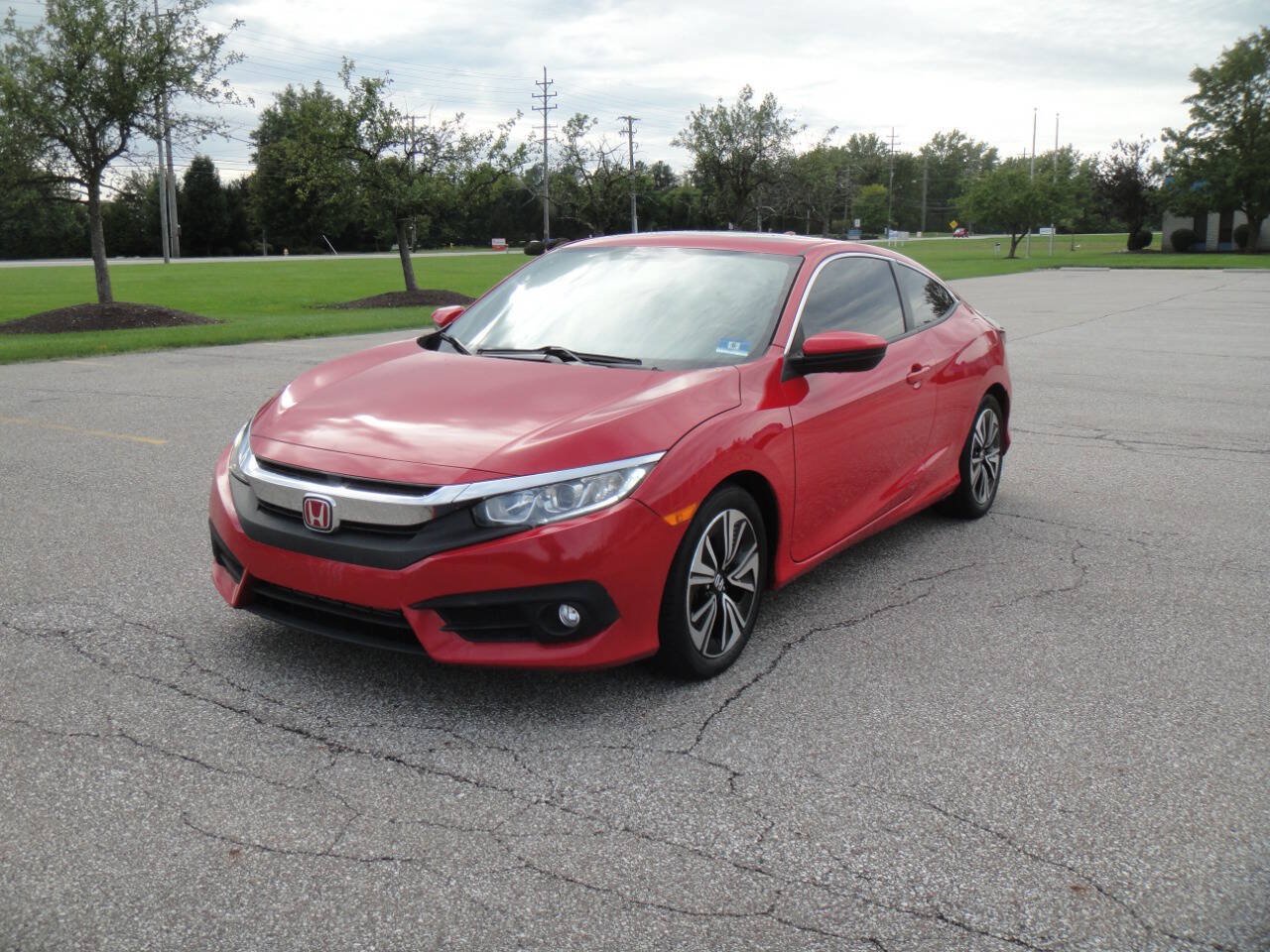 Used 2018 Honda Civic EX-T image 2