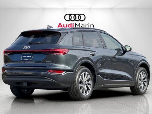 New 2025 Audi Q6 e-tron Premium image 5