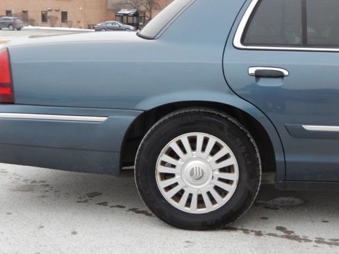 Used 2007 Mercury Grand Marquis LS image 21