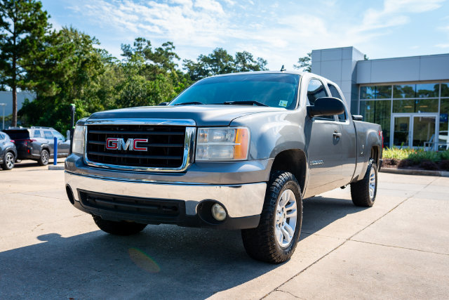 Used 2007 GMC Sierra 1500 SLE w/ SLE1 Preferred Package AWD/4WD image 11