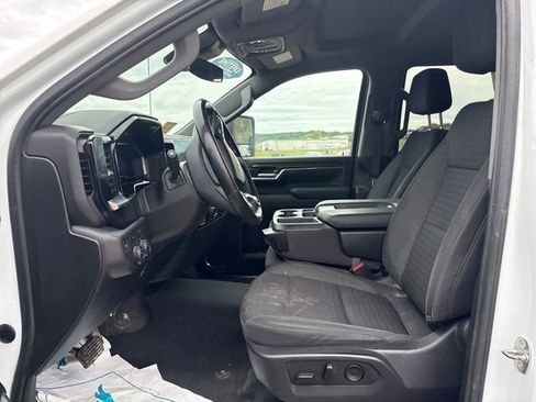 Used 2024 Chevrolet Silverado 2500 LT AWD/4WD image 7