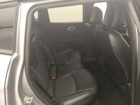 Used 2024 Jeep Compass Latitude w/ Altitude Special Edition AWD/4WD image 19