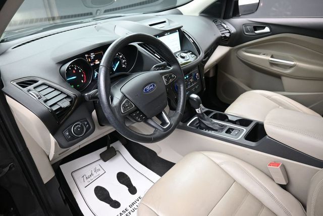 Used 2017 Ford Escape Titanium FWD image 18
