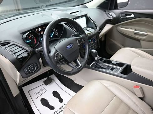 Used 2017 Ford Escape Titanium FWD image 18