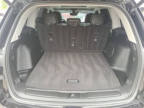 Used 2022 Jeep Grand Cherokee Limited image 12