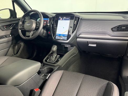 Used 2025 Subaru Forester Premium AWD/4WD image 27