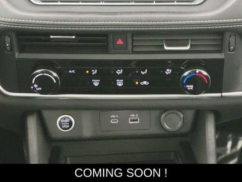 Used 2021 Nissan Rogue S image 21