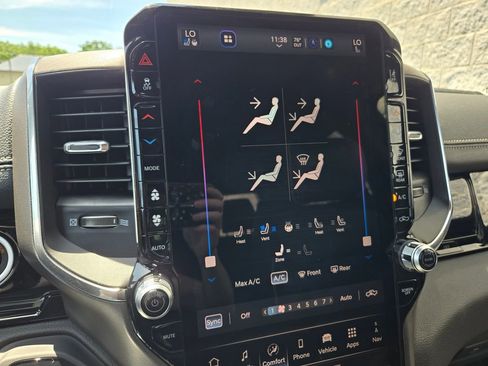New 2026 RAM 1500 Laramie AWD/4WD image 29
