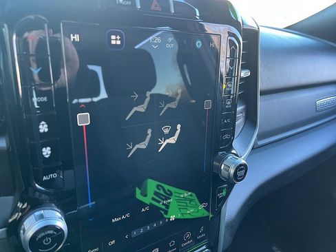 Used 2024 RAM 2500 Big Horn w/ Night Edition image 32