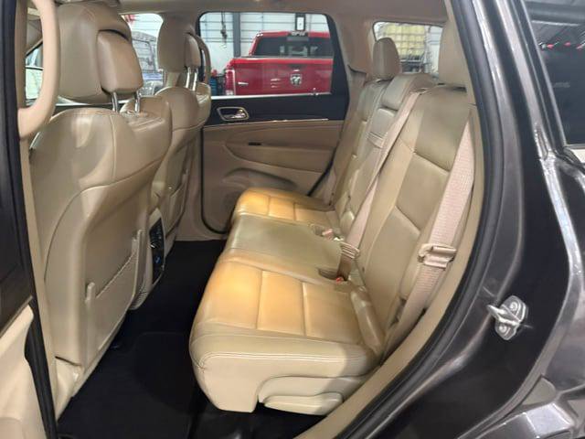 Certified 2020 Jeep Grand Cherokee Limited w/ Trailer Tow Group IV AWD/4WD image 33