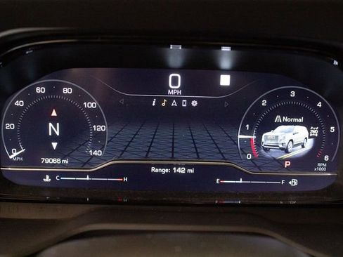 Used 2022 GMC Yukon XL Denali w/ Denali Premium Package image 27