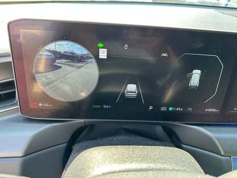 Used 2024 Kia EV9 Land image 34