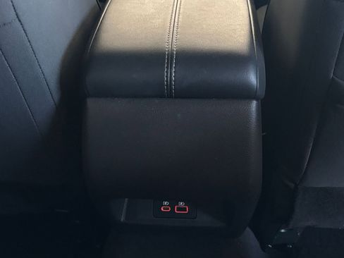 Used 2025 Nissan Altima 2.5 SV image 25