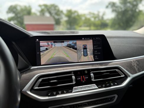 Used 2020 BMW X7 xDrive40i w/ Premium Package AWD/4WD image 49