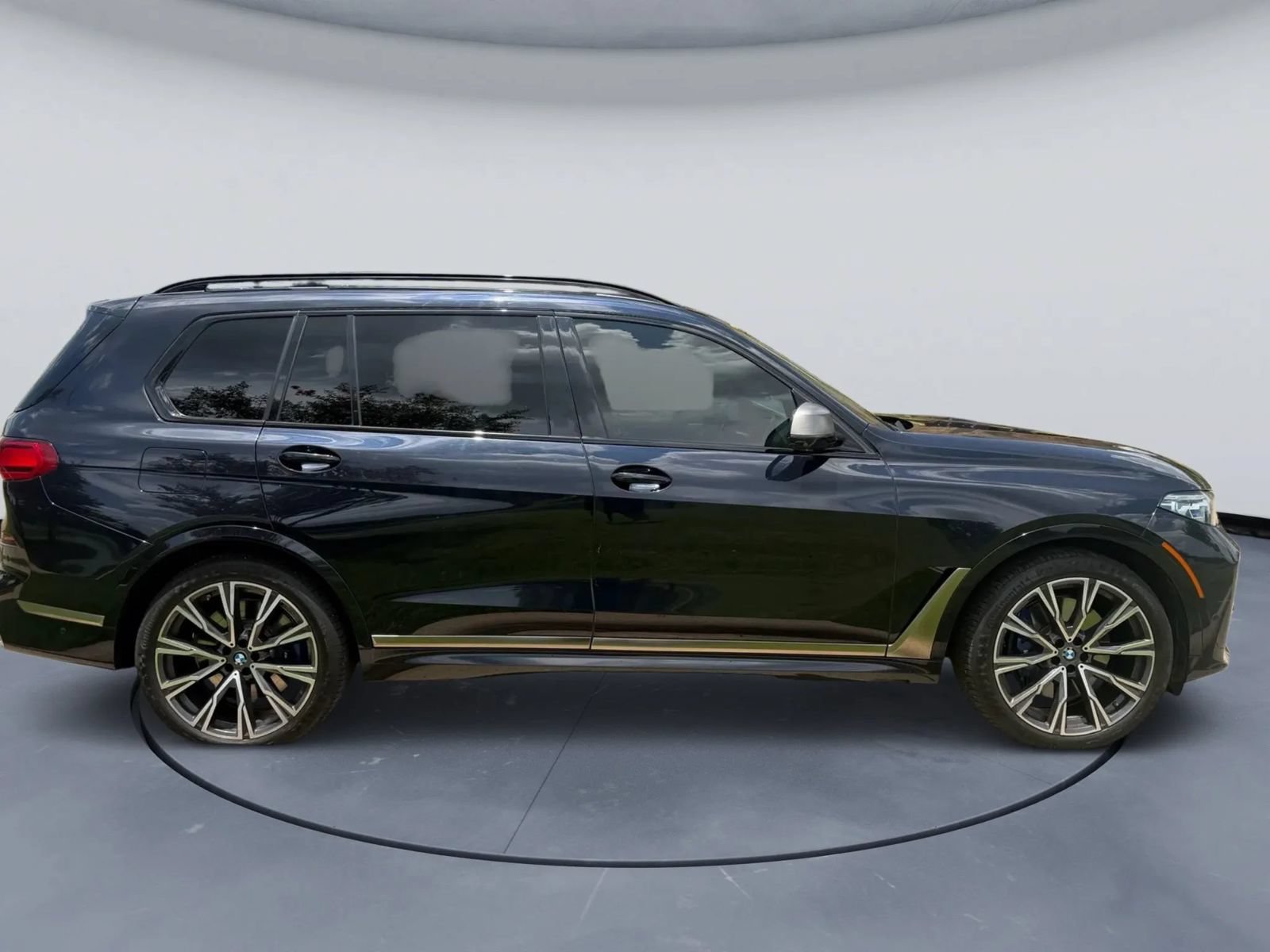 Used 2021 BMW X7 M50i w/ Executive Package AWD/4WD image 8
