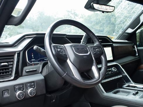 Used 2024 GMC Sierra 3500 Denali Ultimate image 8