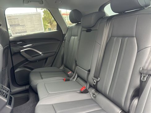 New 2025 Audi Q5 2.0T Premium Plus image 36