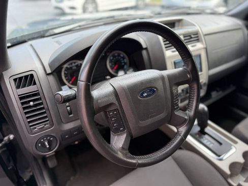 Used 2012 Ford Escape XLT FWD image 8
