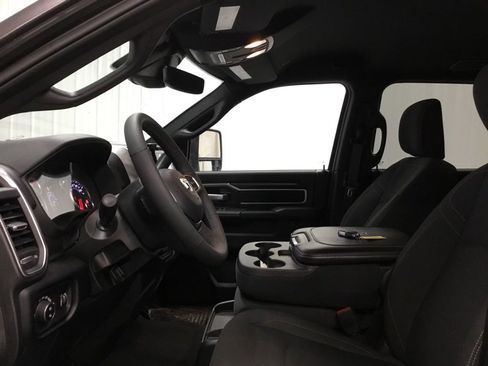 Used 2025 RAM 2500 Big Horn image 5