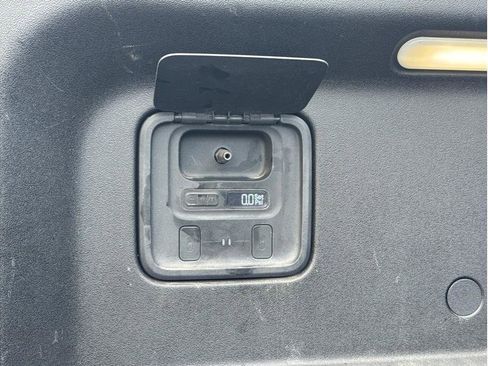 Used 2022 Rivian R1T Launch Edition image 27