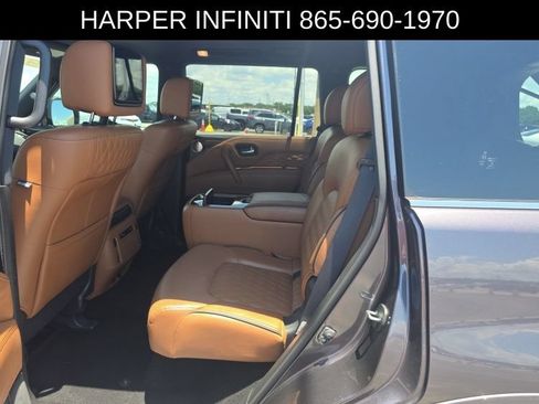 Used 2023 INFINITI QX80 Sensory w/ All-Season Package AWD/4WD image 7