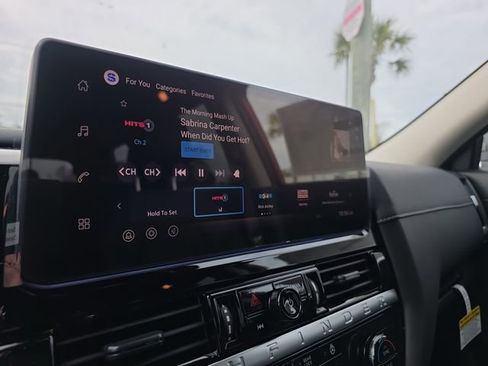 New 2026 Nissan Pathfinder SL image 21