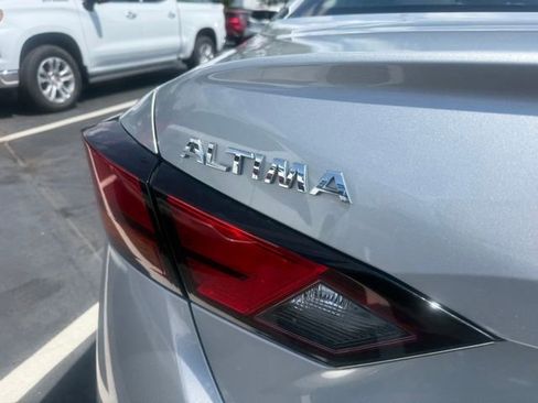 Used 2021 Nissan Altima 2.5 S w/ Driver Assist Package FWD image 8