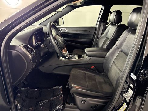 Used 2020 Jeep Grand Cherokee Altitude image 20