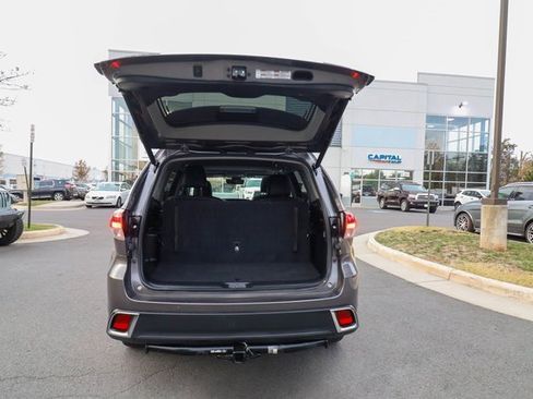 Used 2017 Toyota Highlander Limited image 41