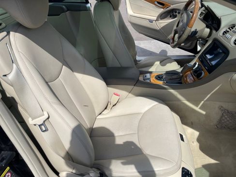 Used 2008 Mercedes-Benz SL 550 w/ AMG Sport Pkg image 31