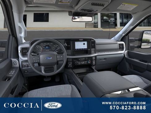 New 2026 Ford F250 XLT w/ FX4 Off-Road Package AWD/4WD image 9