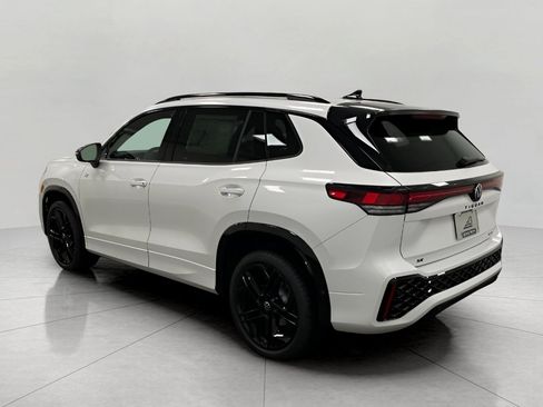 New 2026 Volkswagen Tiguan SE R-Line image 5