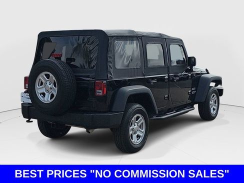 Used 2016 Jeep Wrangler Unlimited Sport w/ Connectivity Group AWD/4WD image 3